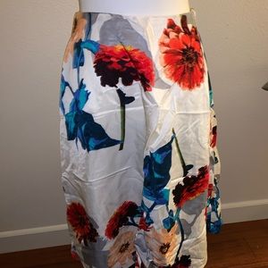 cute floral skirt size 2 🌺